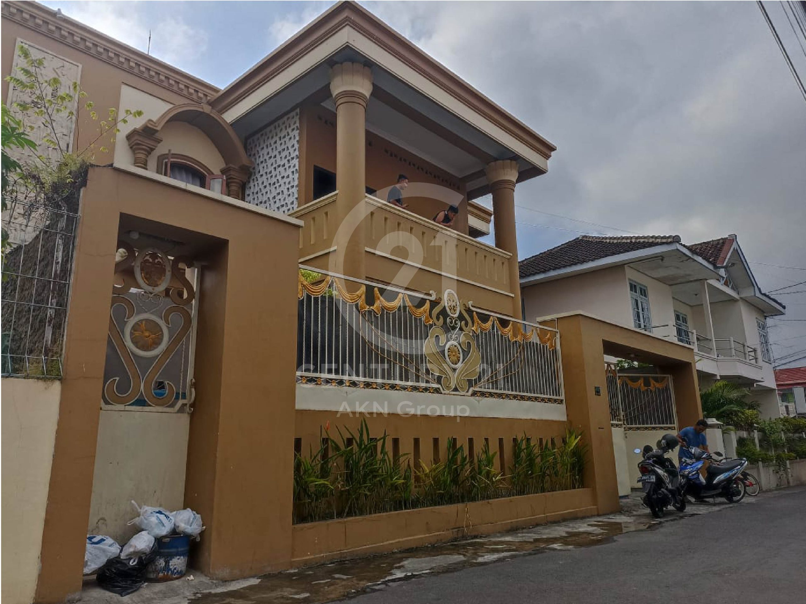 Rumah 2 Lantai Di Senturan Sleman