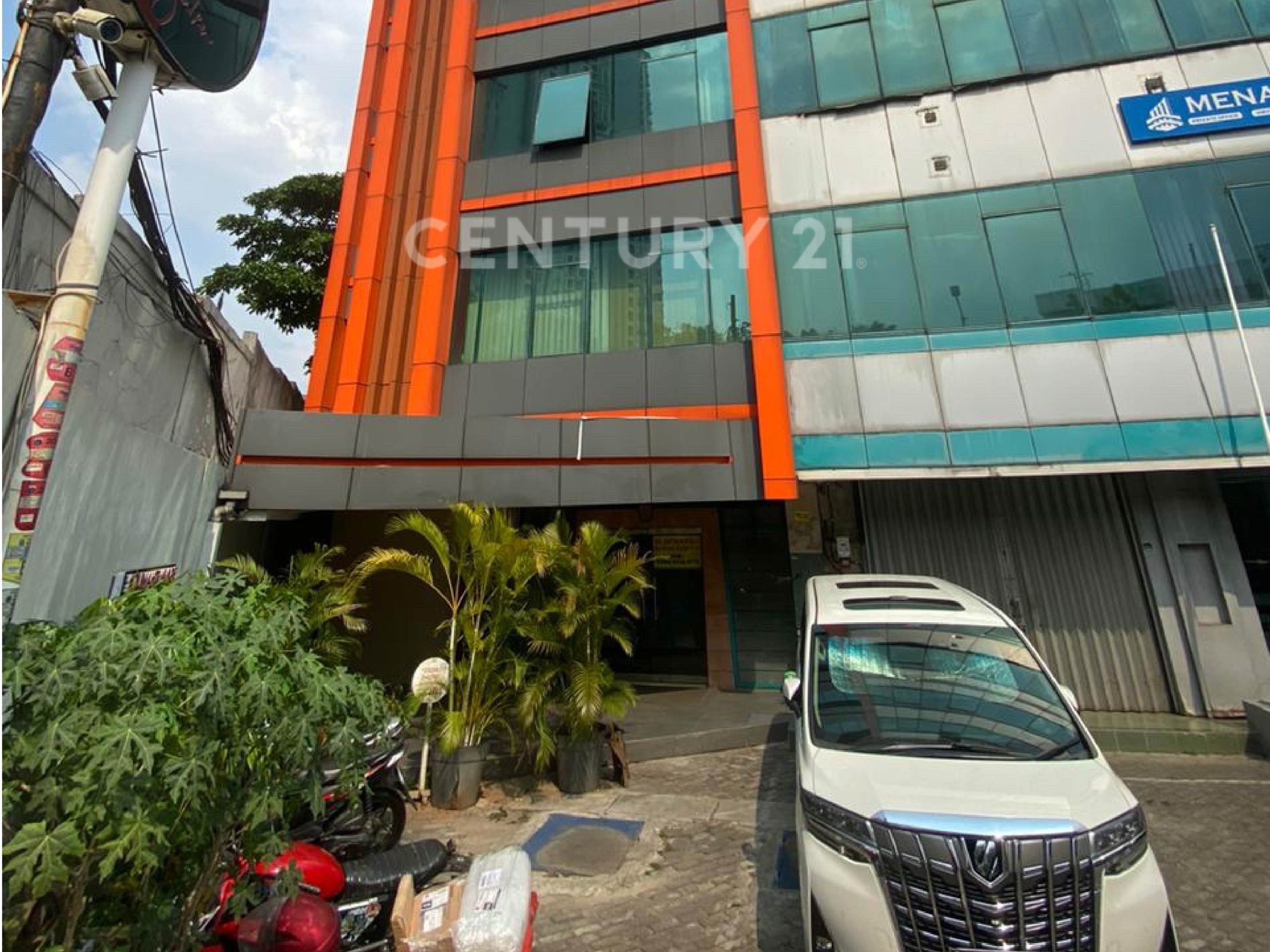 Gedung Mini Di Buncit Raya