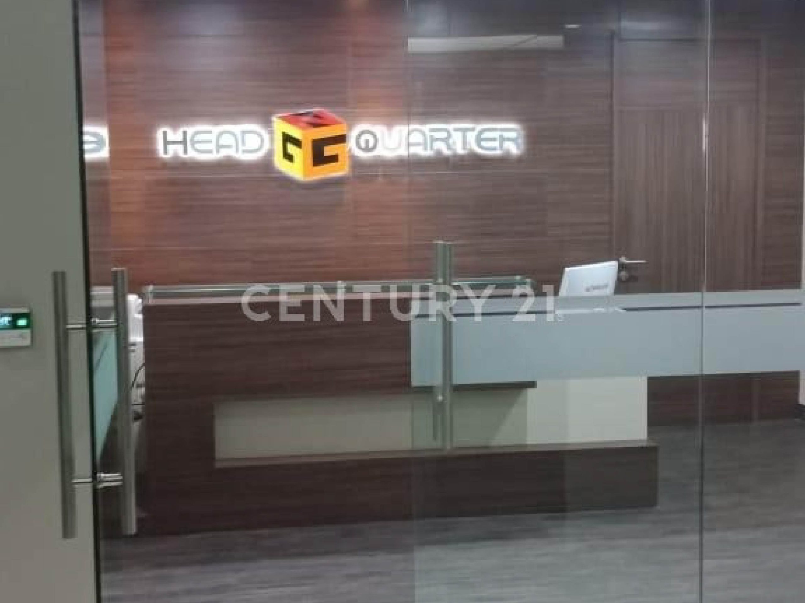 Space Kantor Di Sinergy Building