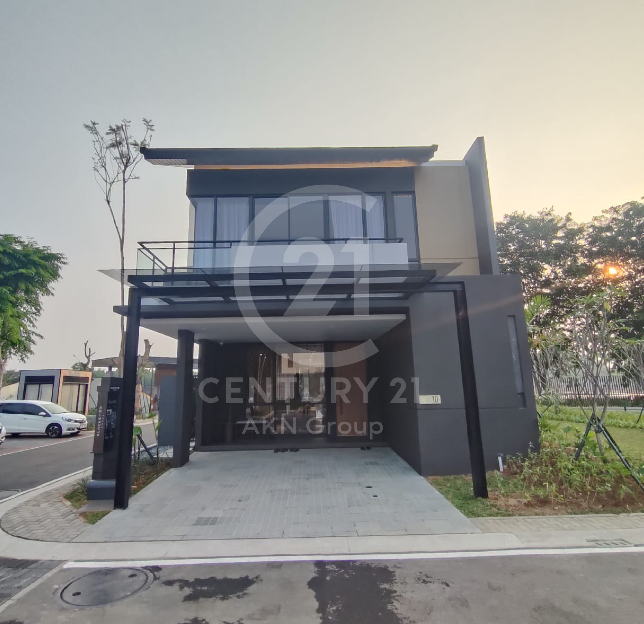 Lippoland - The Marq Black Star Homes